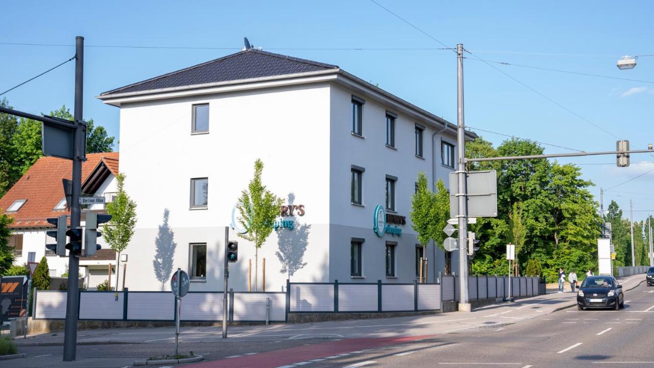 Henrys Sleeping Am Augsburger Eiskanal エクステリア 写真